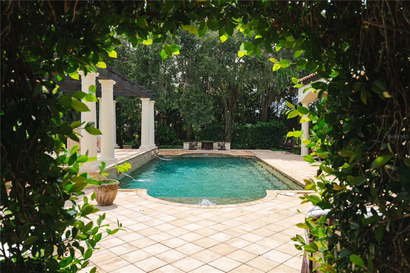 STEEPLECHASE - Residential