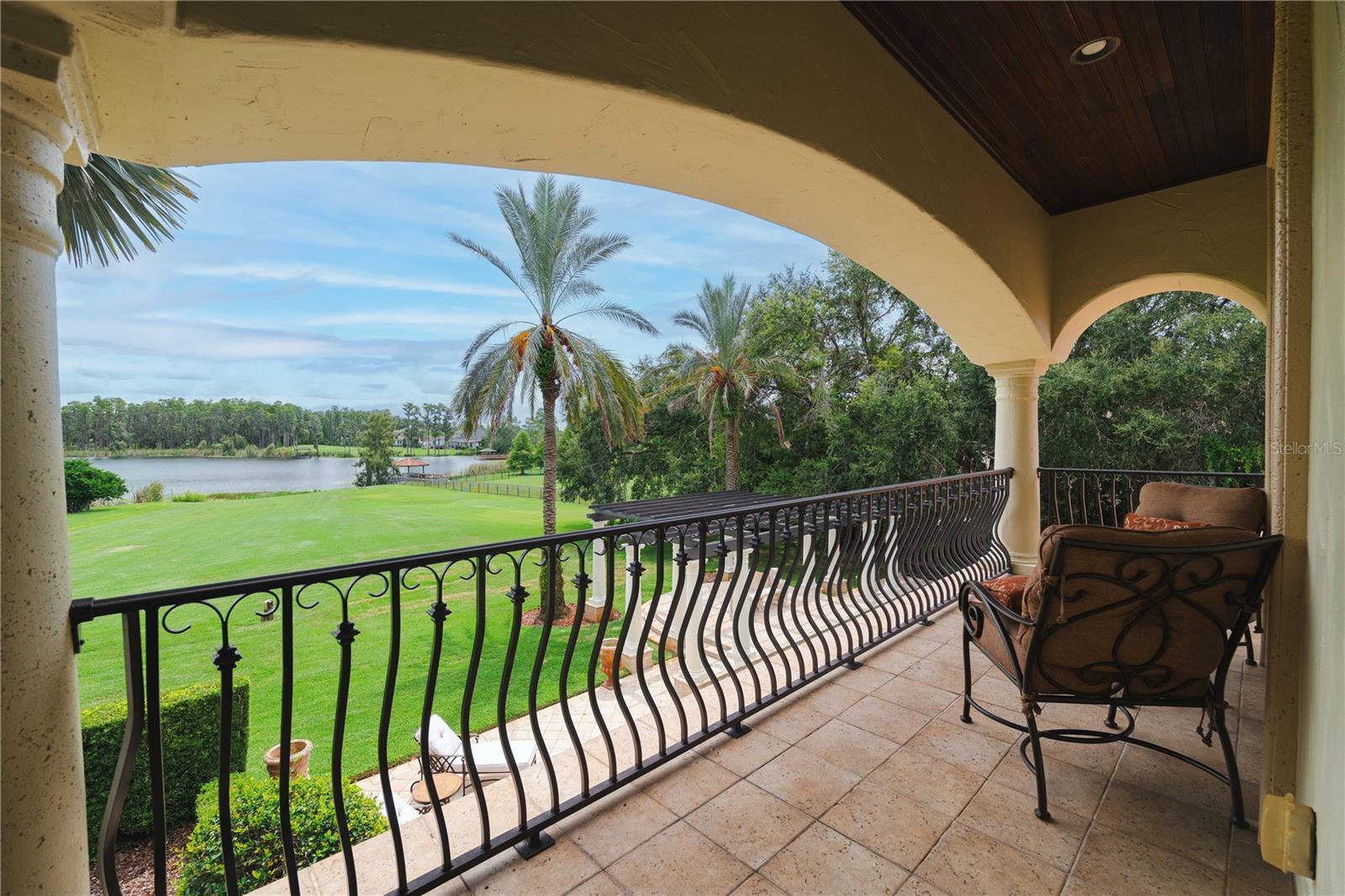 STEEPLECHASE - Residential