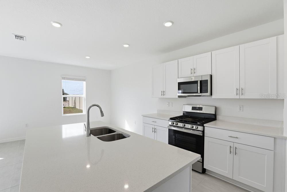 7451 SANDSTONE DRIVE