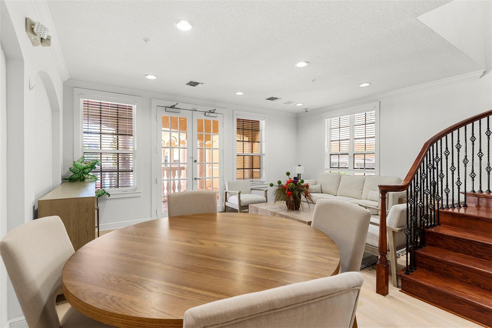 CORDOBA AT BEACH PARK A CONDOM - Residential Lease