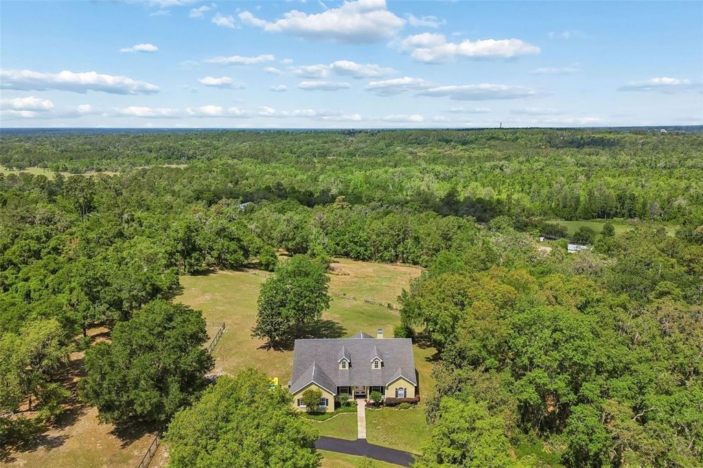 Photo of 22535 Skyview Circle, Brooksville, FL 34602 (MLS # TB8500518)