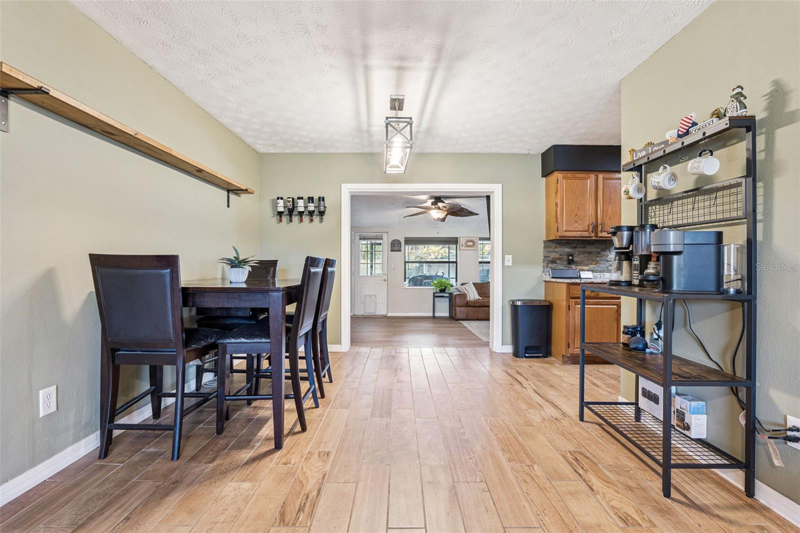 LAKE SEARCY SHORES - Residential