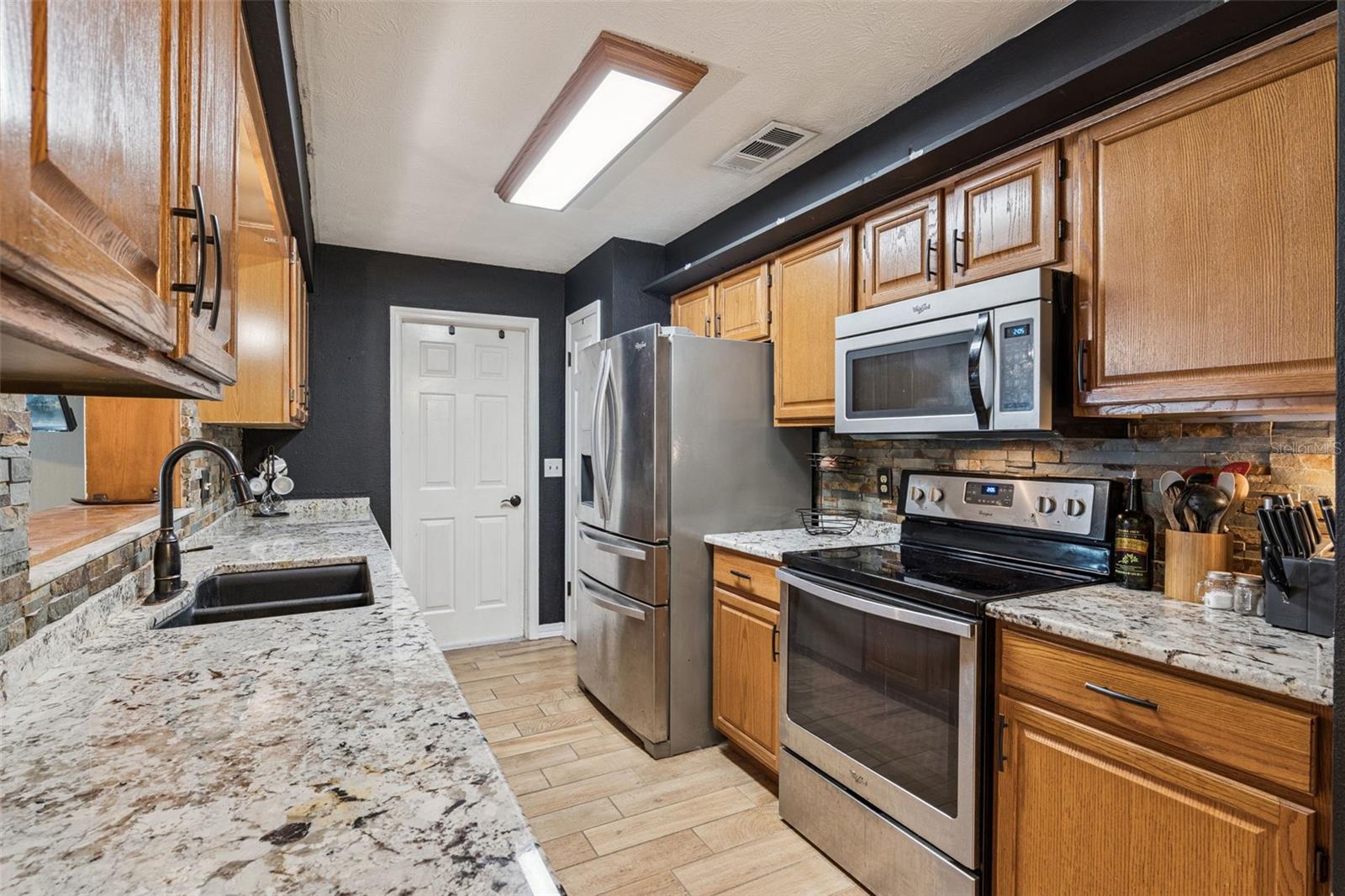 LAKE SEARCY SHORES - Residential