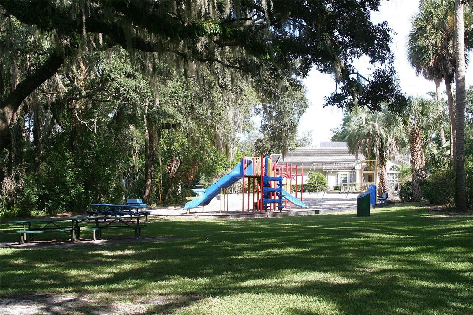 SPRINGS WILLOW RUN SEC THE - Residential