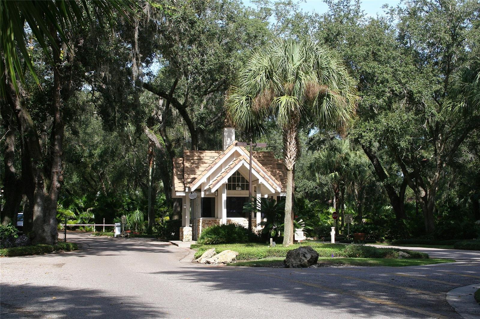 SPRINGS WILLOW RUN SEC THE - Residential