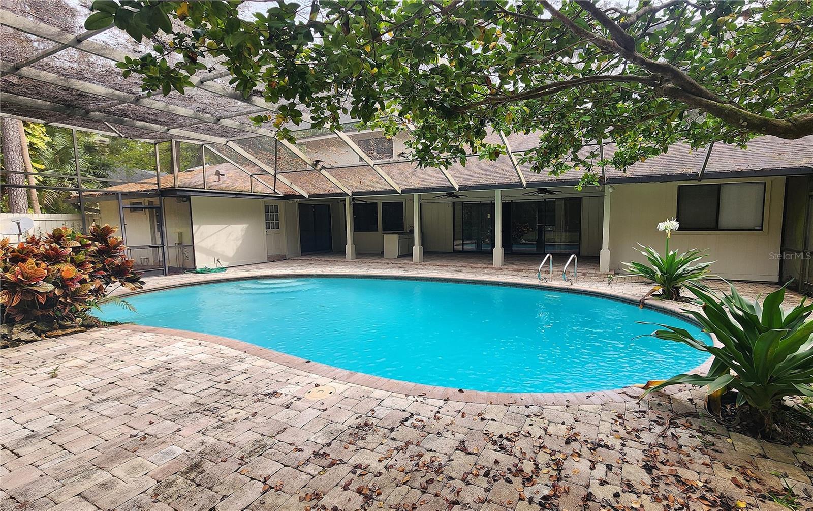 SPRINGS WILLOW RUN SEC THE - Residential