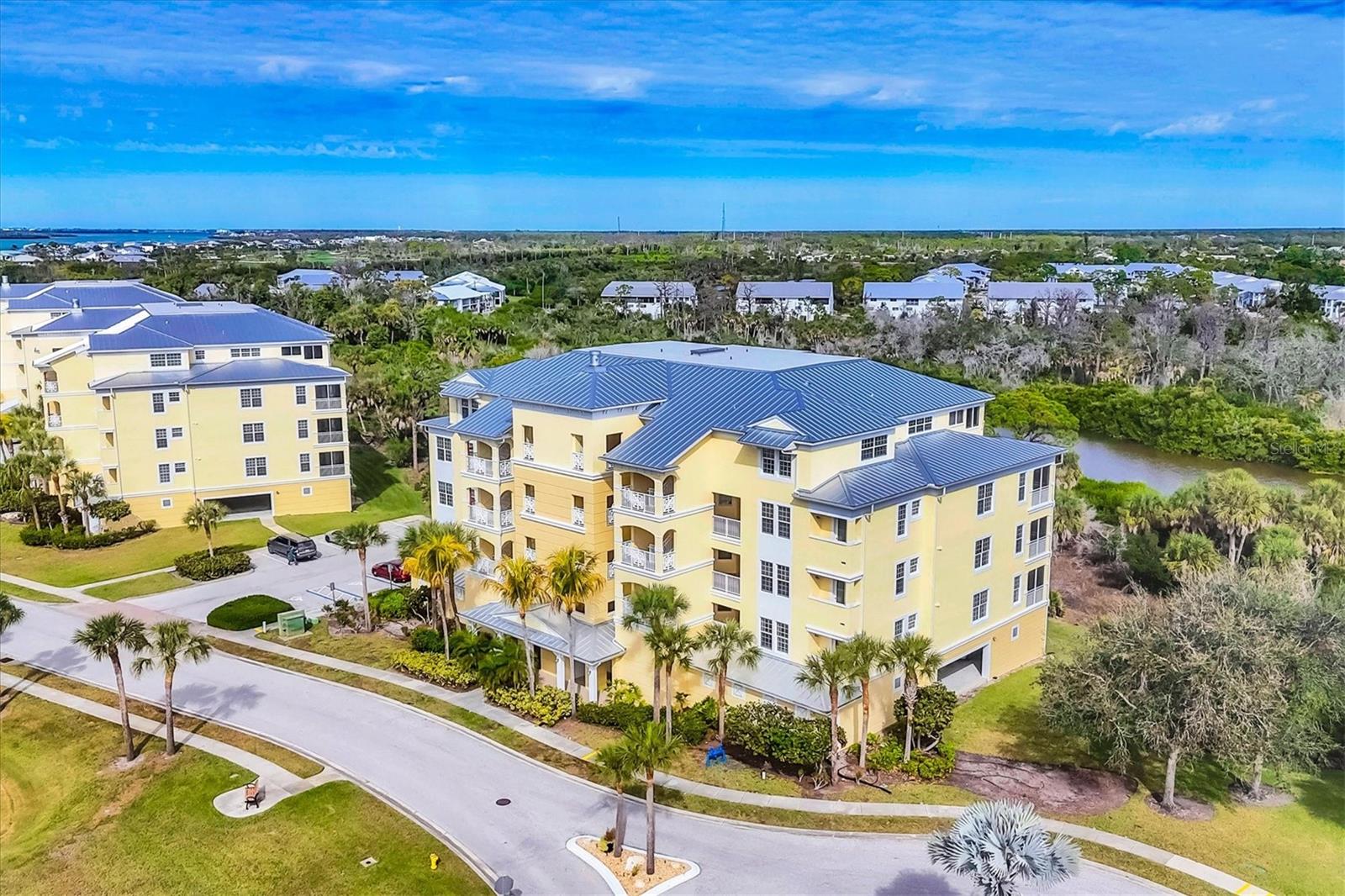 HAMMOCKS PRESERVE PH 01 - Residential