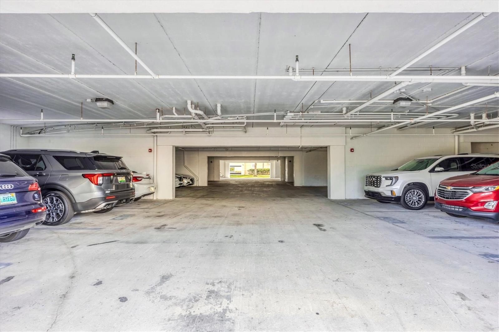 HAMMOCKS PRESERVE PH 01 - Residential