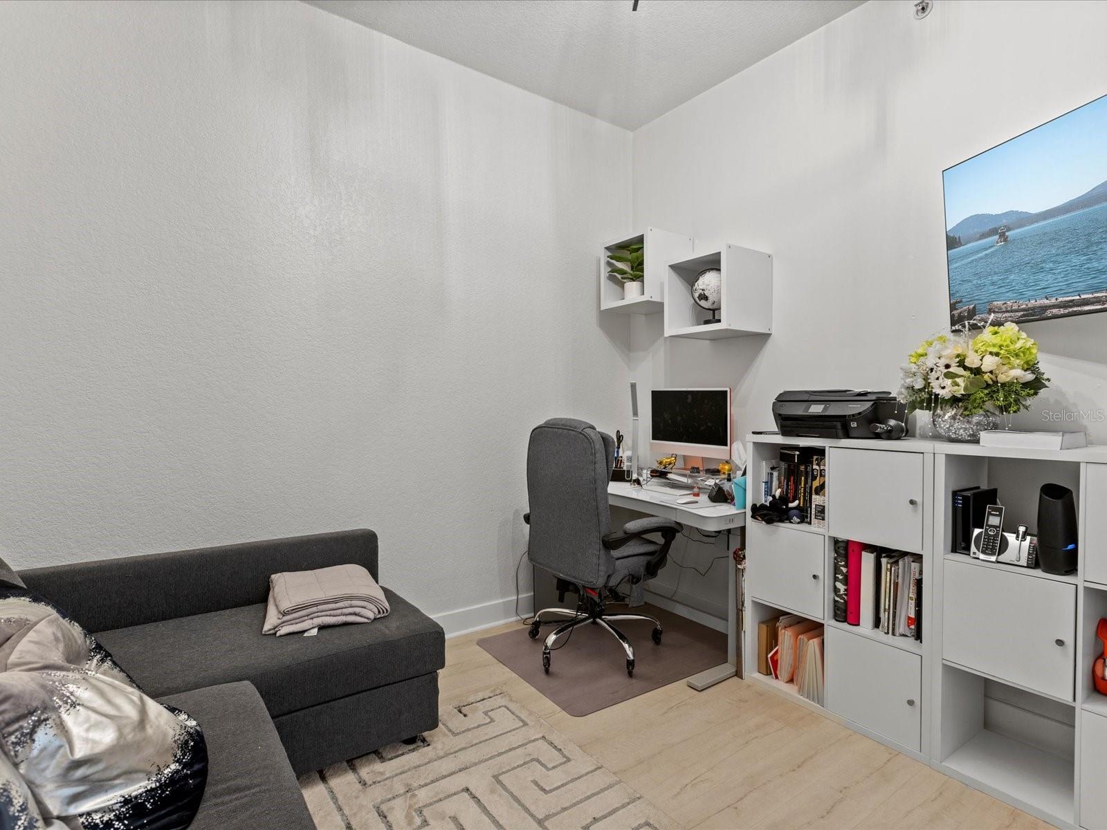 VUE/LK EOLA - Residential Lease