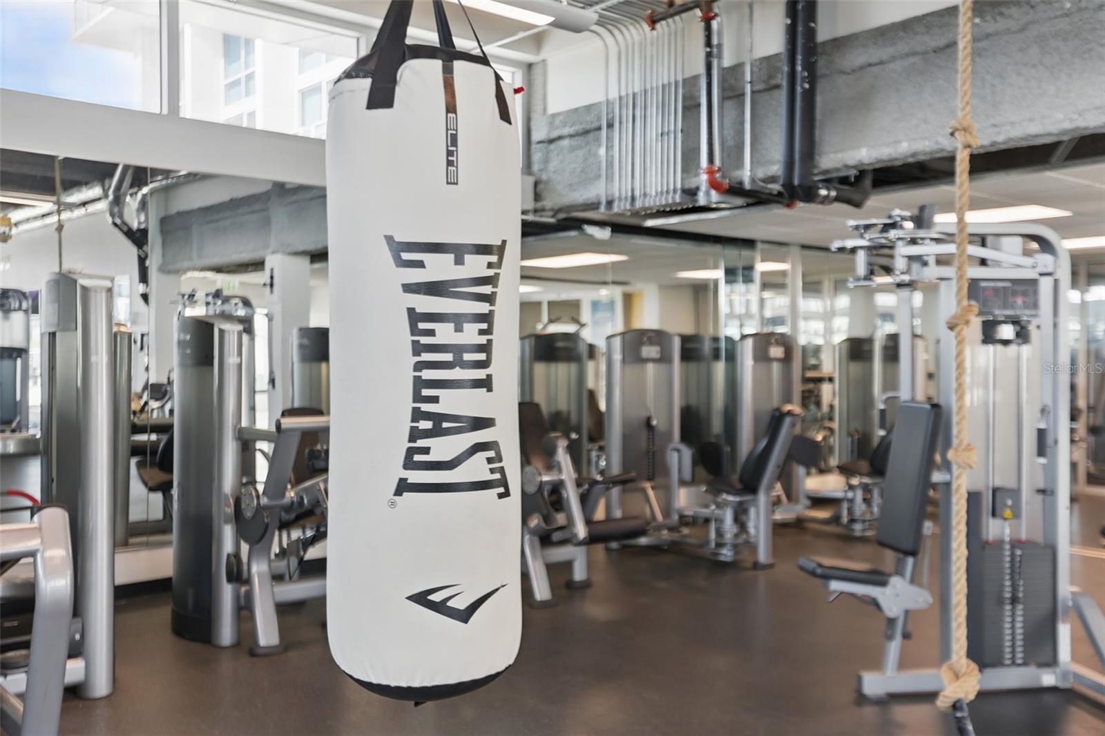 VUE/LK EOLA - Residential Lease