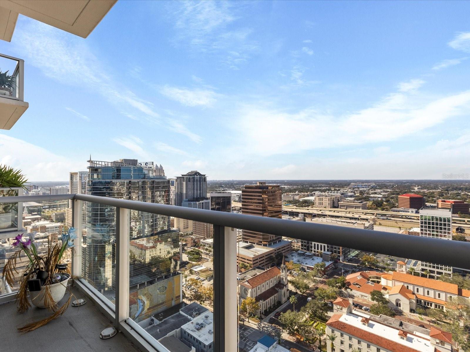 VUE/LK EOLA - Residential Lease