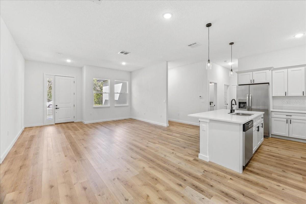 CITRUS SPGS UNIT 27 - Residential