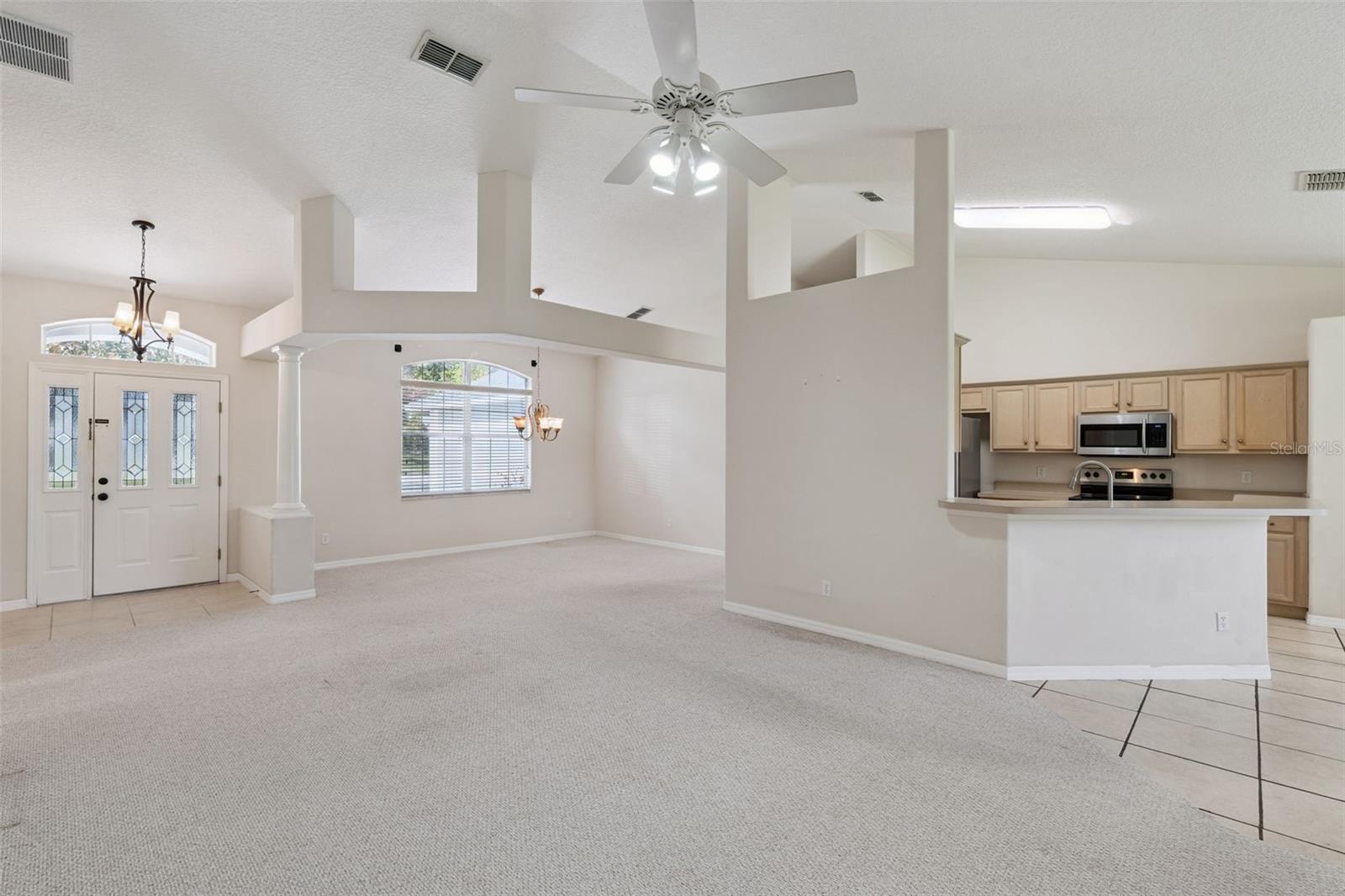 CLERMONT COLLEGE PARK PH 02B LT 181 PB - Residential