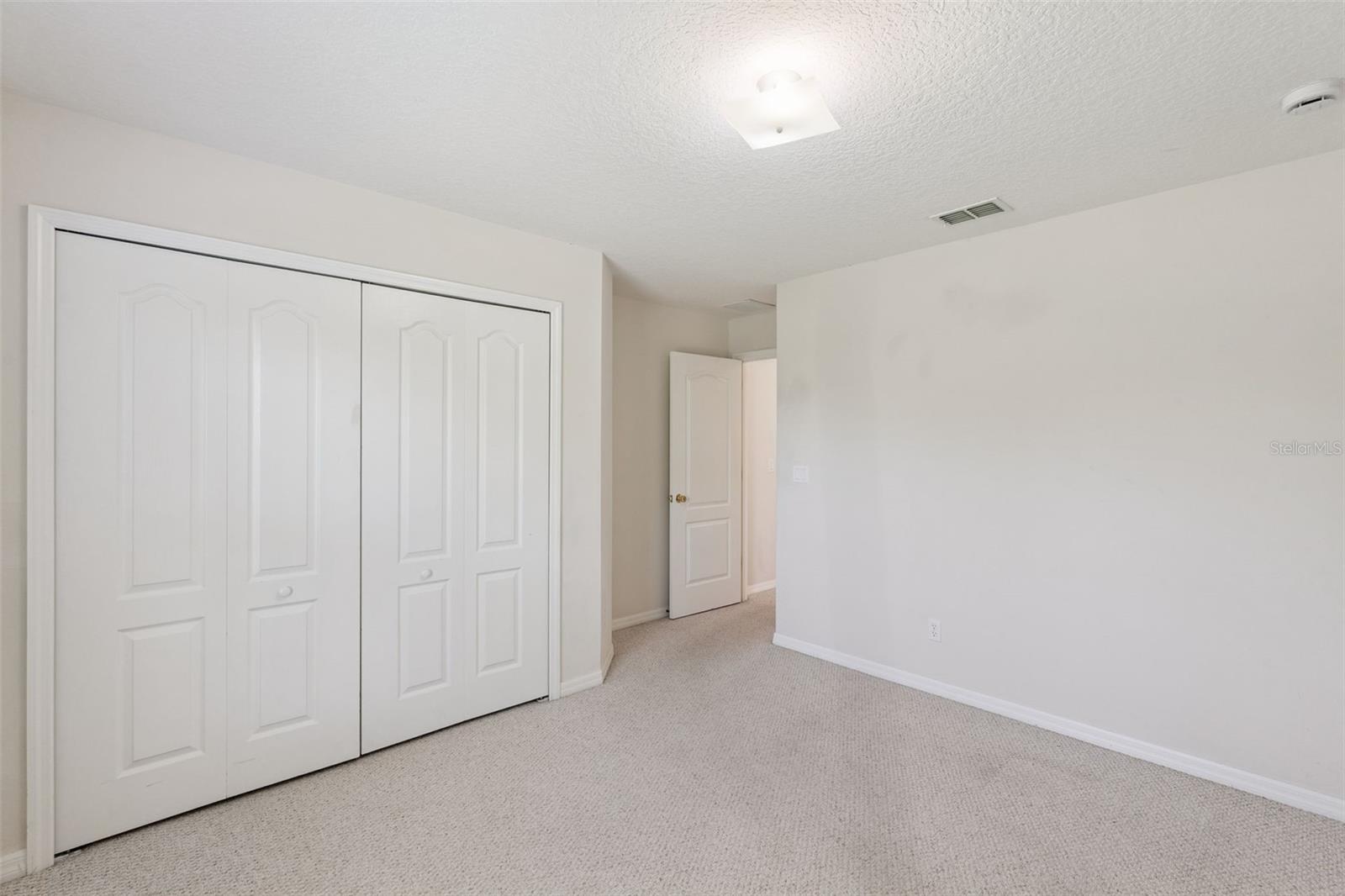 CLERMONT COLLEGE PARK PH 02B LT 181 PB - Residential