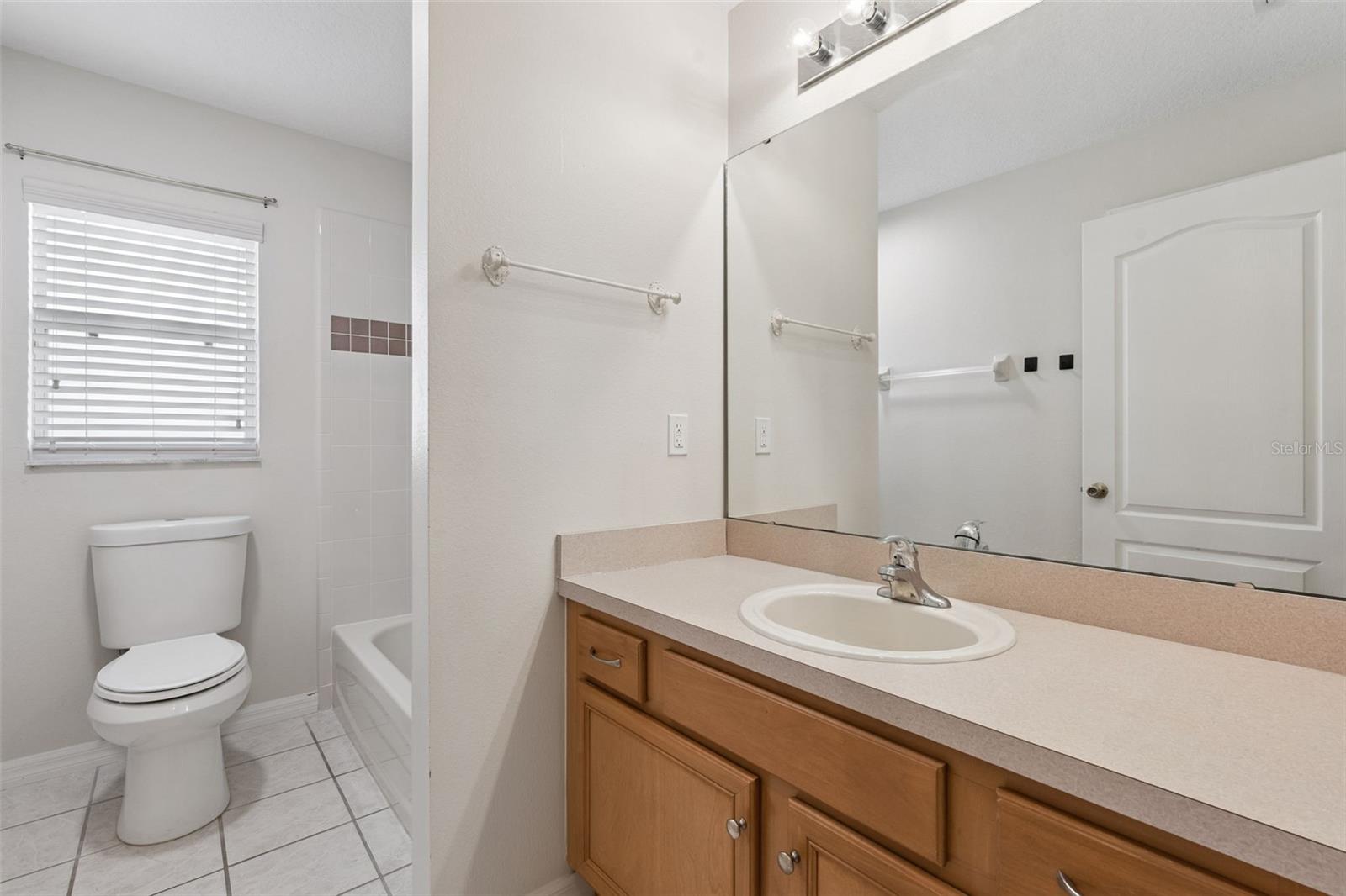 CLERMONT COLLEGE PARK PH 02B LT 181 PB - Residential