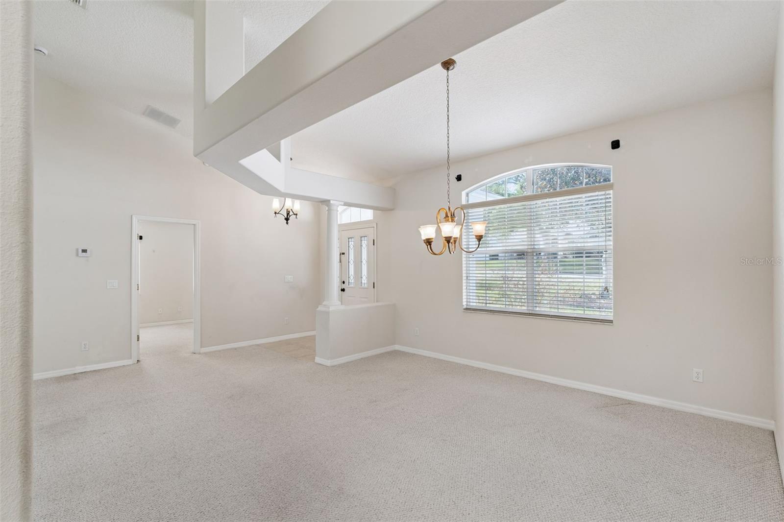 CLERMONT COLLEGE PARK PH 02B LT 181 PB - Residential