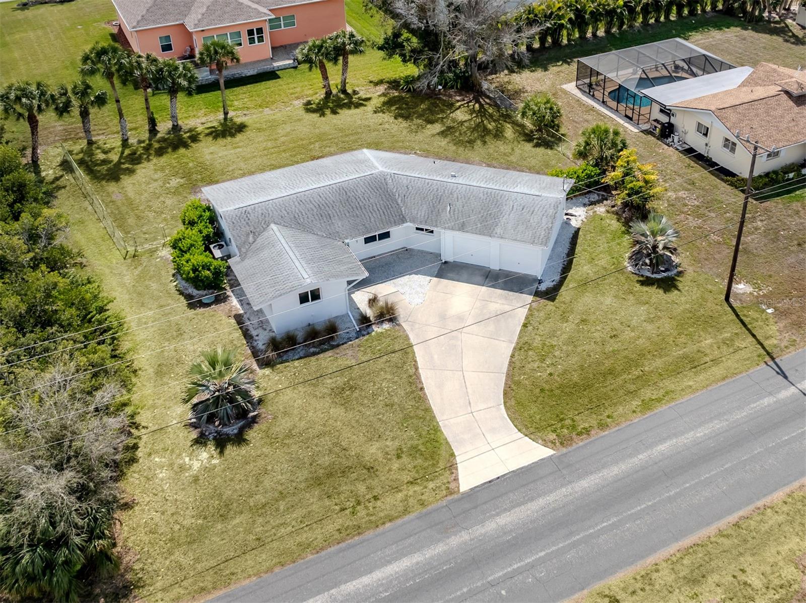 SORRENTO SHORES - Residential