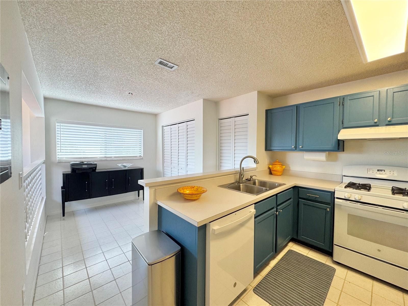 WINTERSET 03 A CONDO PH 01 - Residential Lease