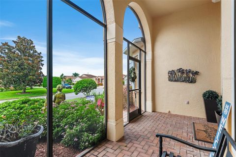 A home in LAKE WALES