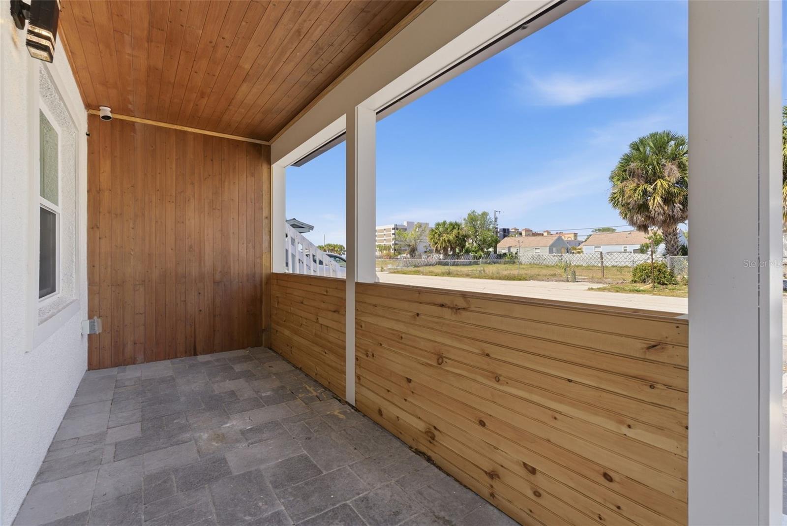 MADEIRA SHORES SUB - Residential Lease