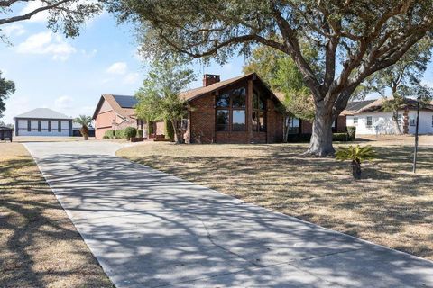 Tiny photo for 9130 SE 72nd Avenue, Ocala, FL 34472 (MLS # OM718149)