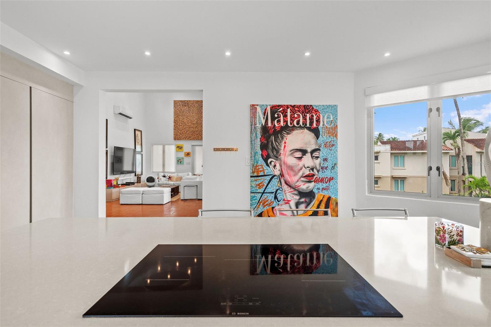 LAKESIDE VILLAS - Residential