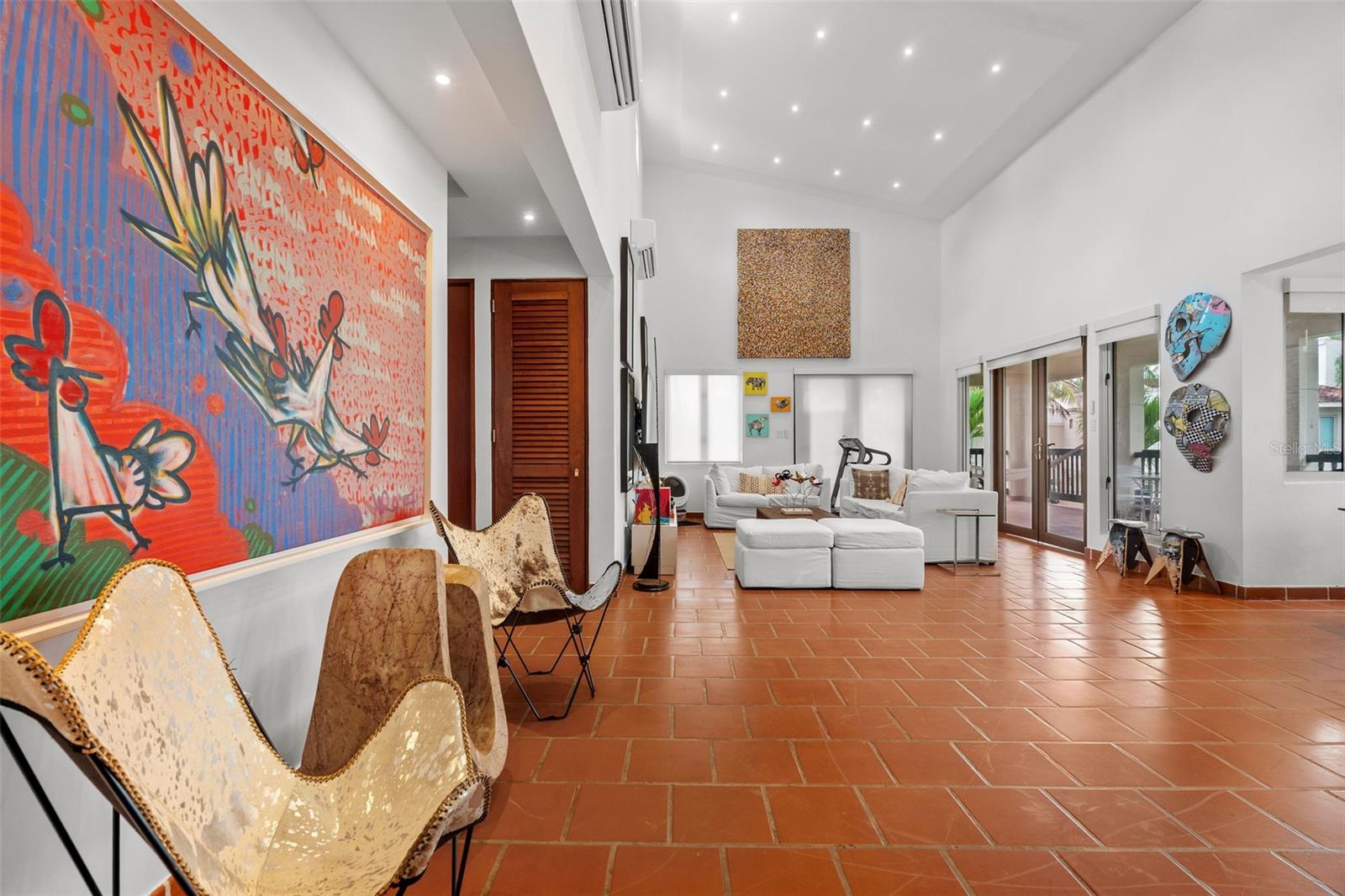 . LAKESIDE VILLAS D4