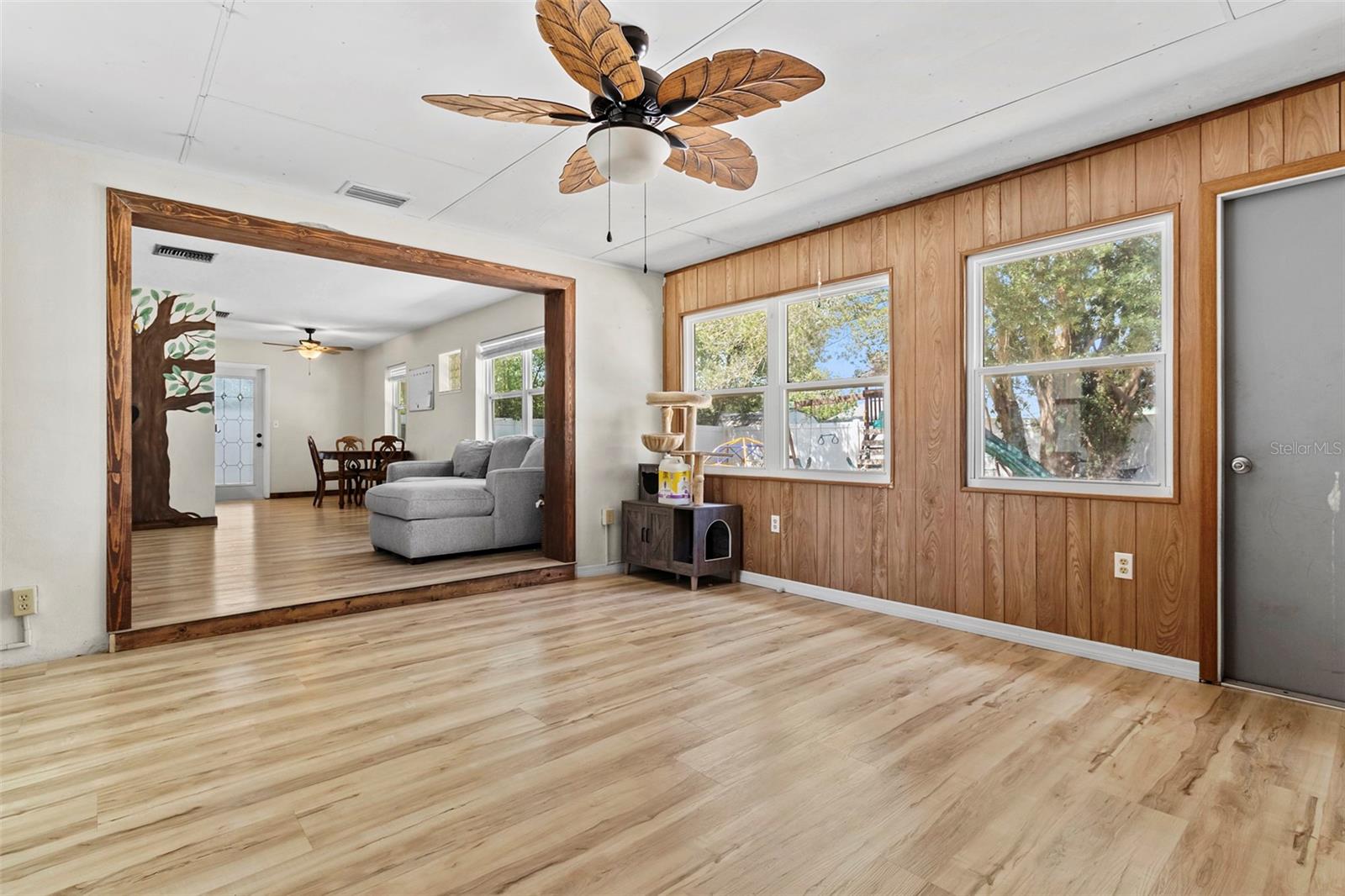 SPRING HILL - Residential