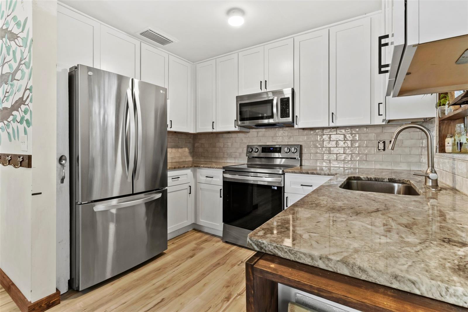 SPRING HILL - Residential