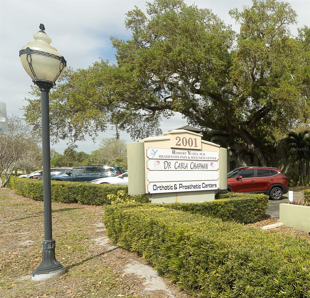 2001 MANATEE AVENUE E 104