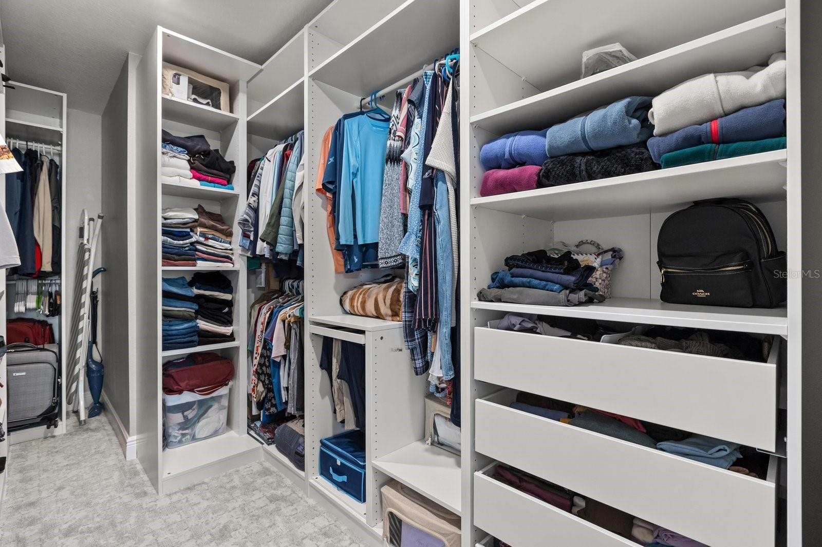 RIDGEVIEW PH 3 - Residential