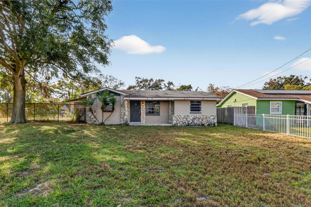 Photo of 22 S Observatory Drive, Orlando, FL 32835 (MLS # O6416873)