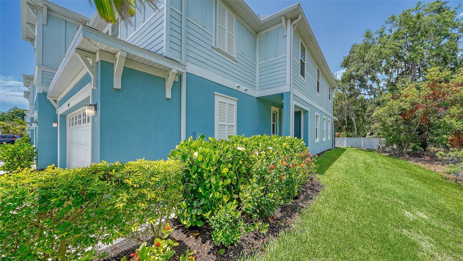 3092 VIA SIENNA CIRCLE