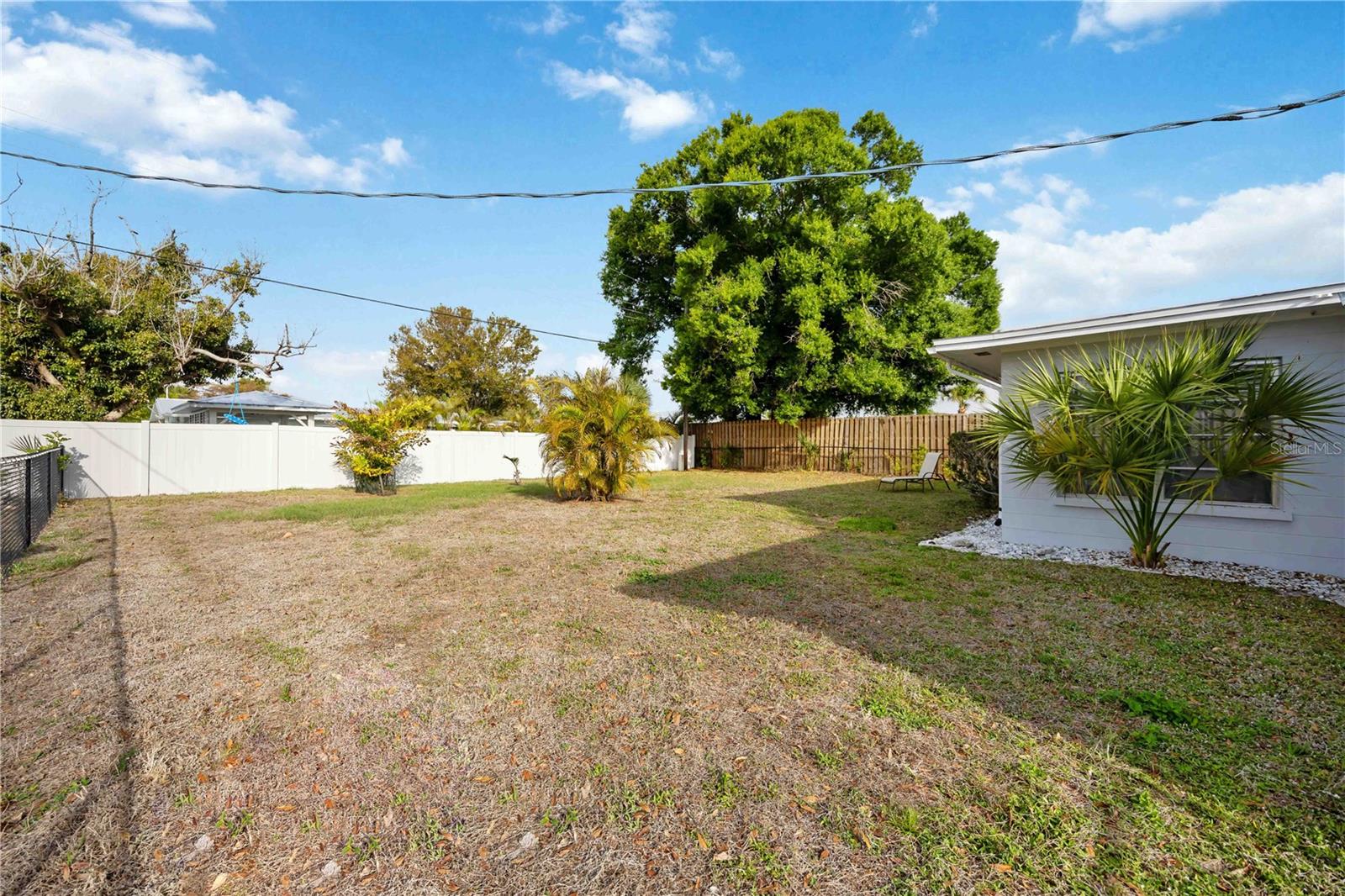 VENICE EAST SEC 1 - Residential