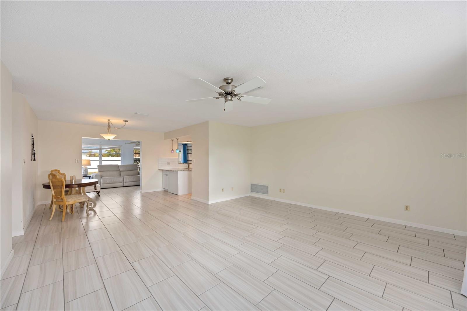 VENICE EAST SEC 1 - Residential