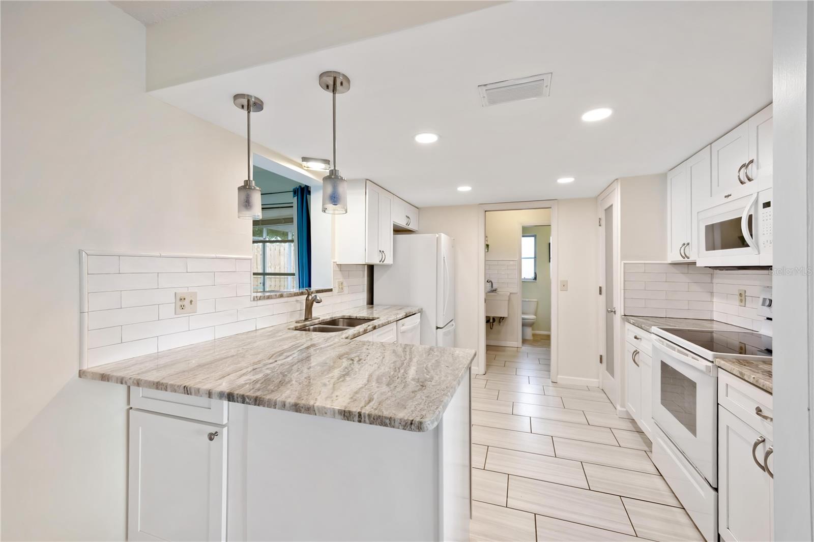 VENICE EAST SEC 1 - Residential