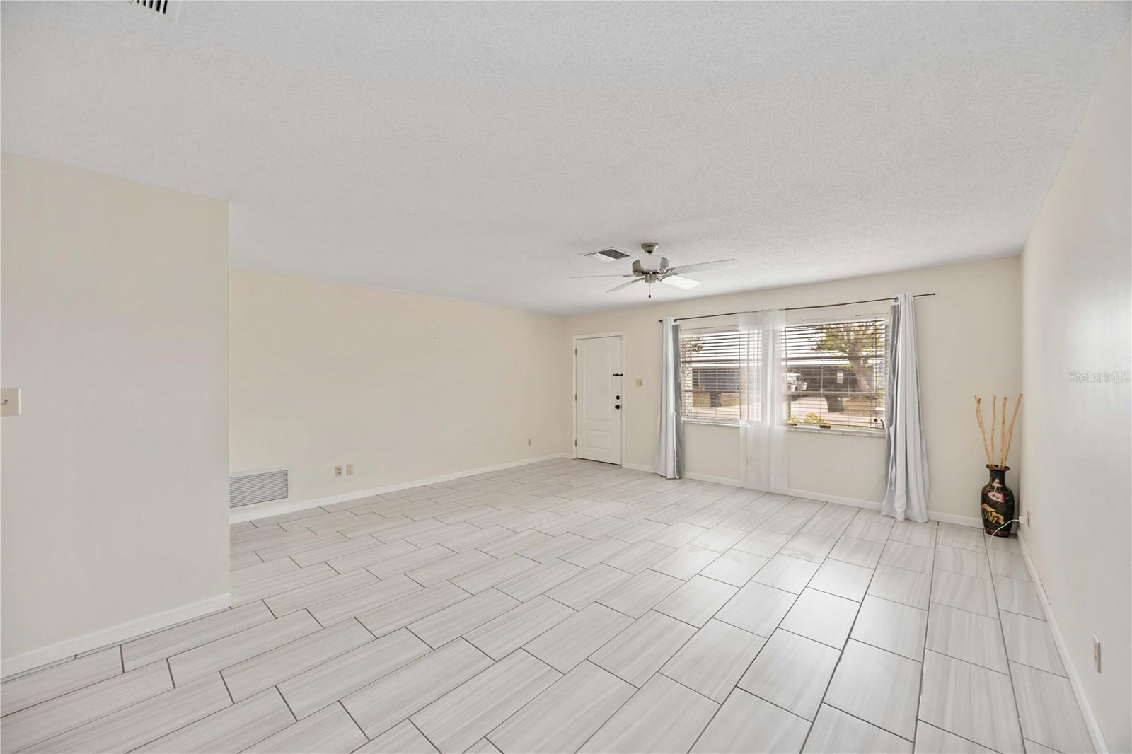 VENICE EAST SEC 1 - Residential