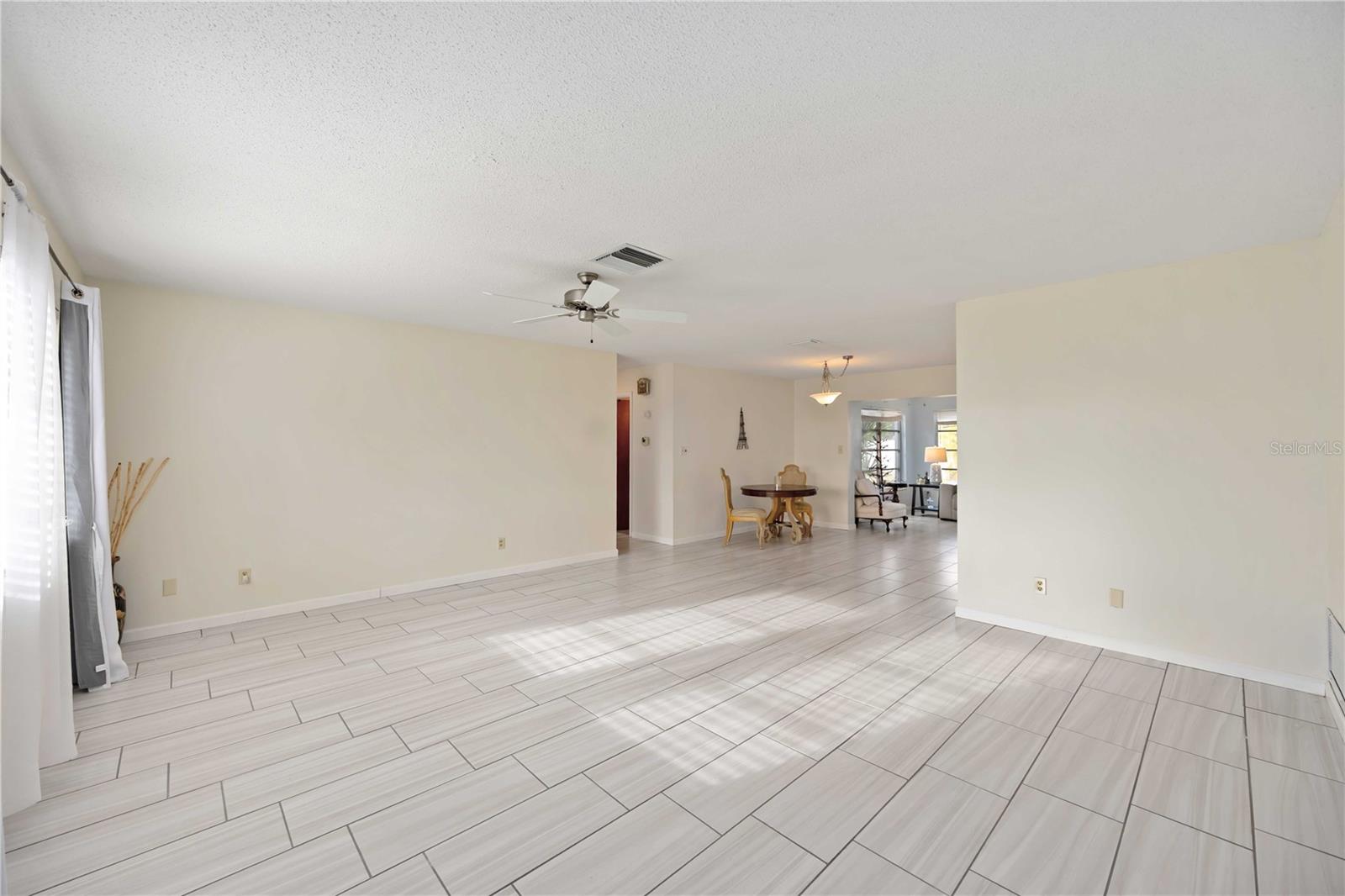 VENICE EAST SEC 1 - Residential