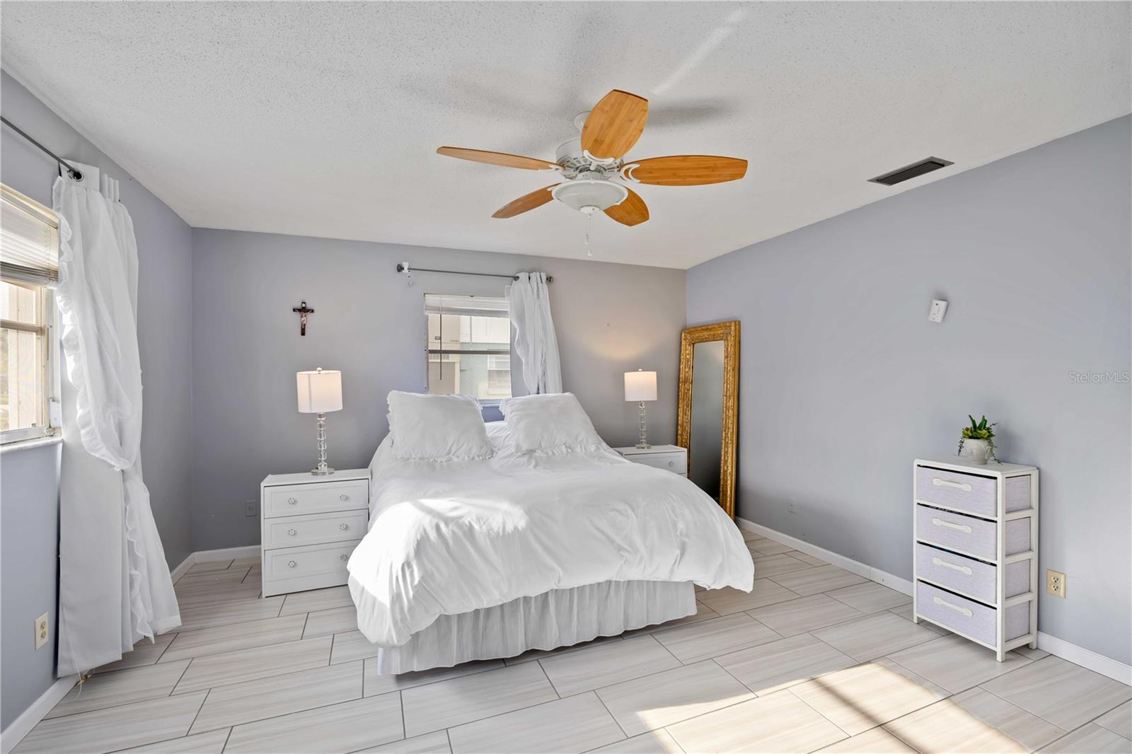 VENICE EAST SEC 1 - Residential