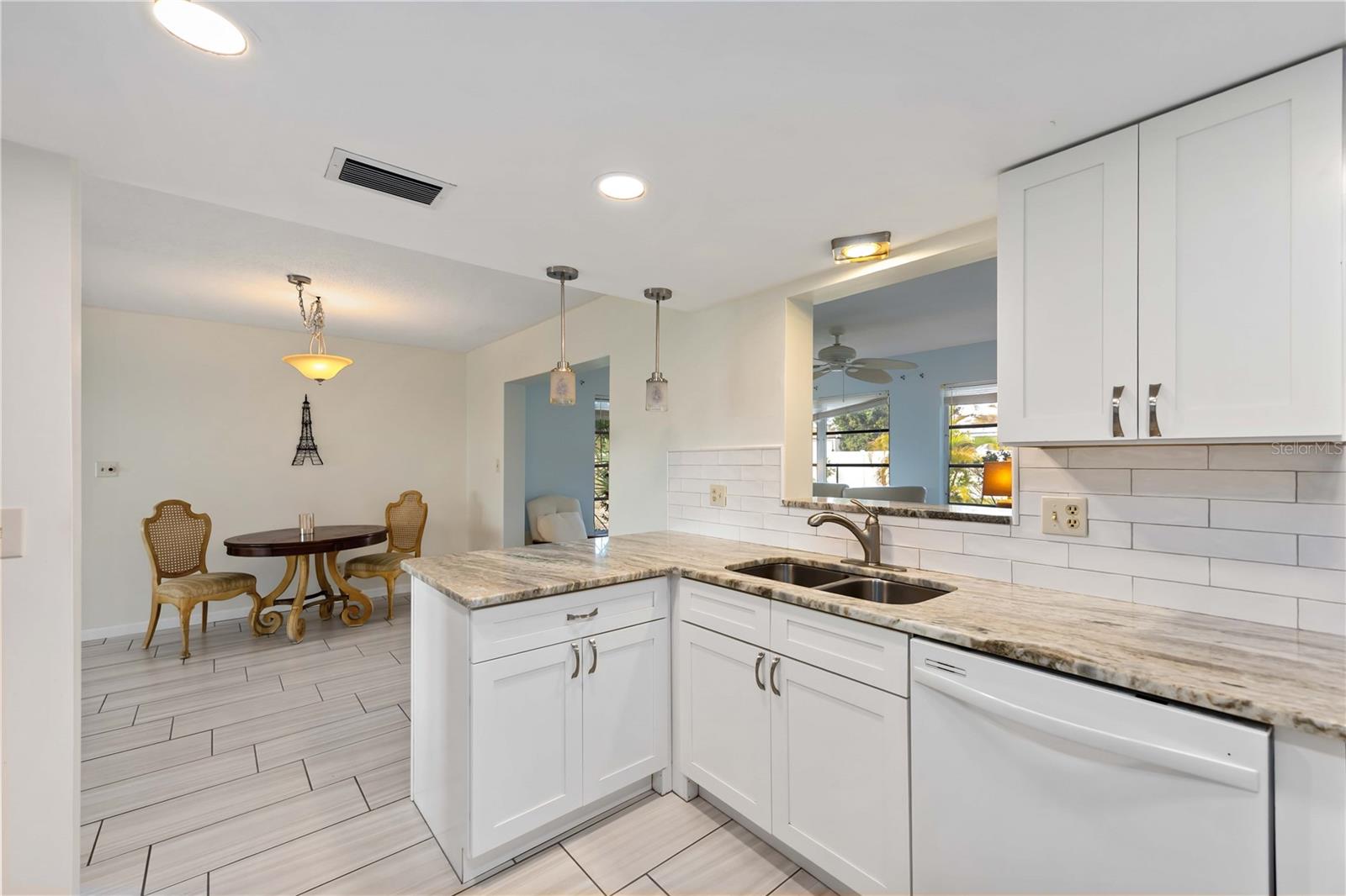 VENICE EAST SEC 1 - Residential