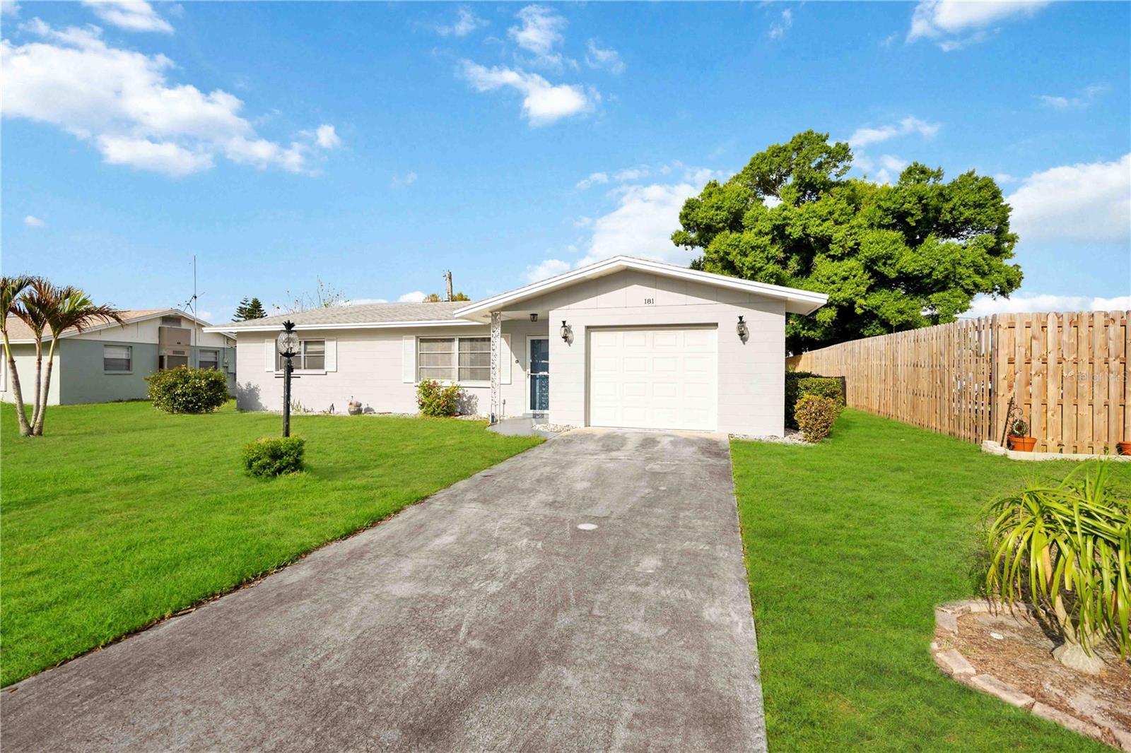 VENICE EAST SEC 1 - Residential