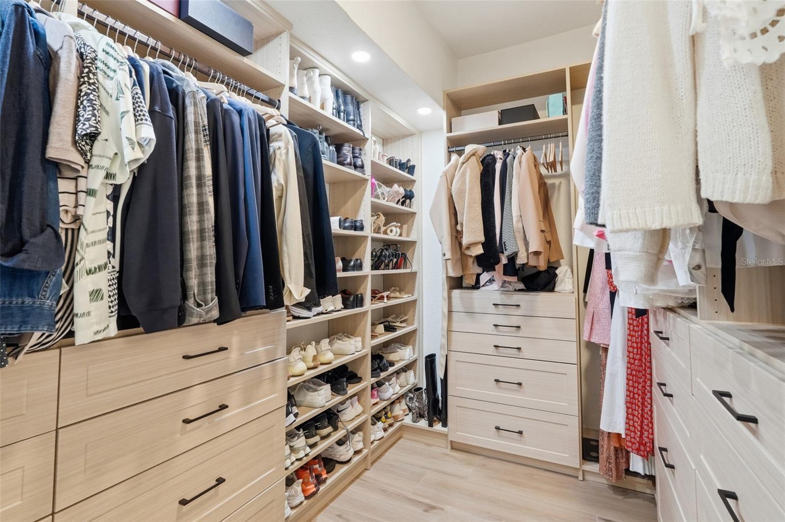 WESTFIELD LAKES - Residential