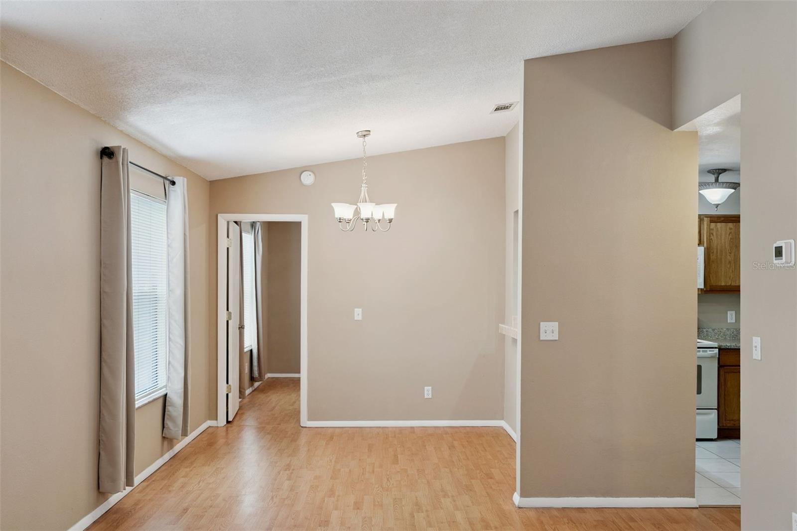 CENTRE COURT CONDO 02 PH 03 - Residential