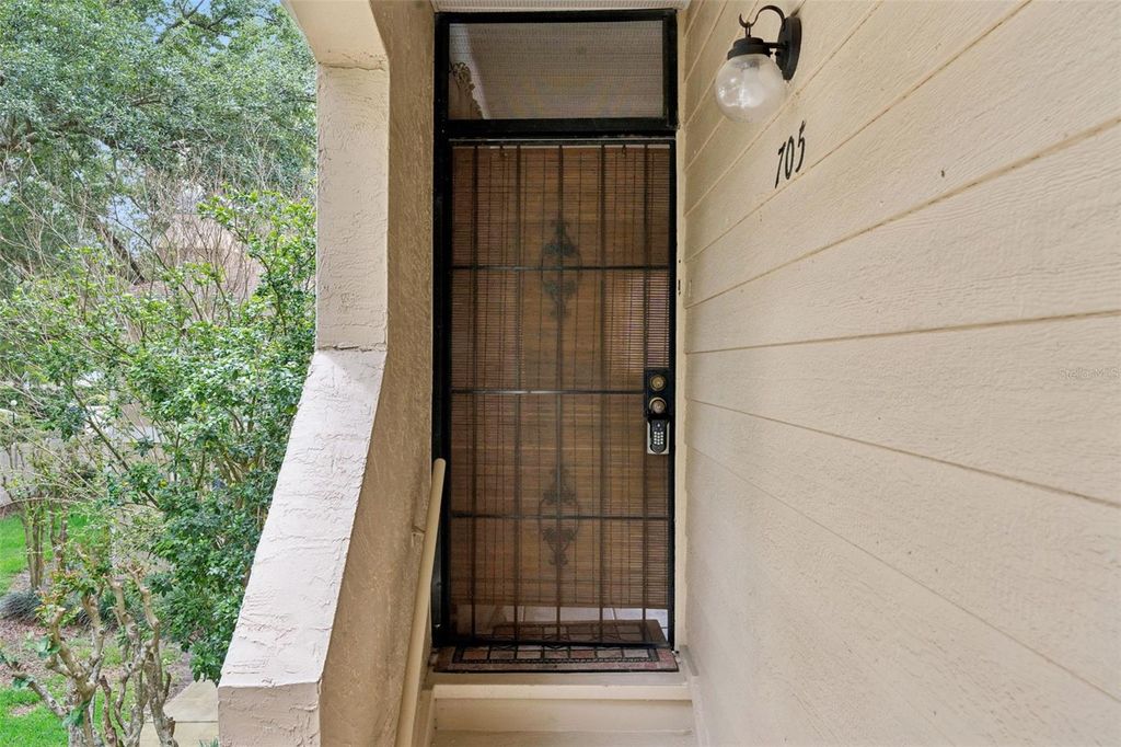 Photo of 3148 S Semoran Blvd #705, Orlando, FL 32822 (MLS # O6397766)