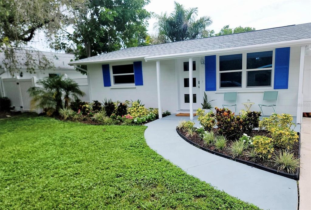 Photo of 3440 Chapel Drive, Sarasota, FL 34234 (MLS # A4694145)