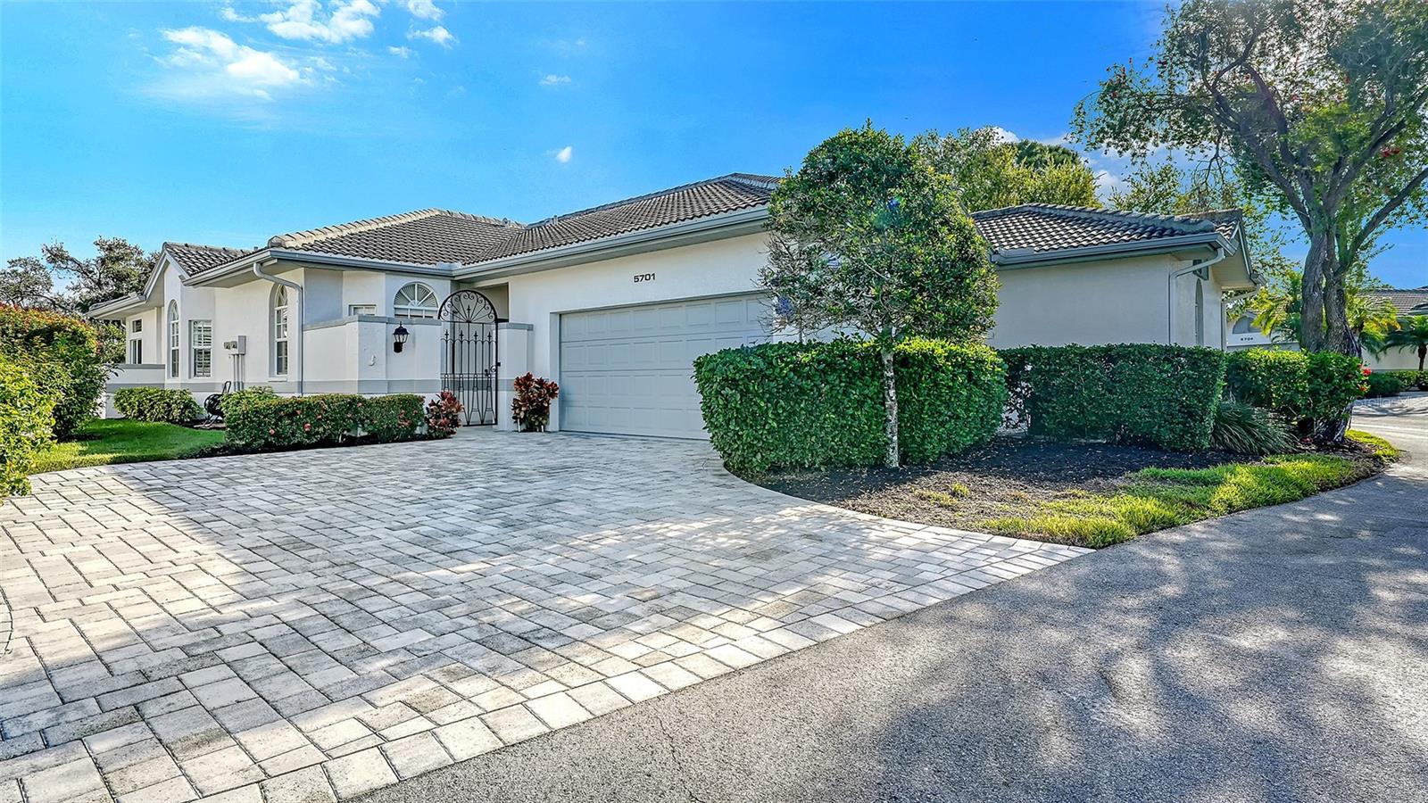 THE MEADOWS - Residential