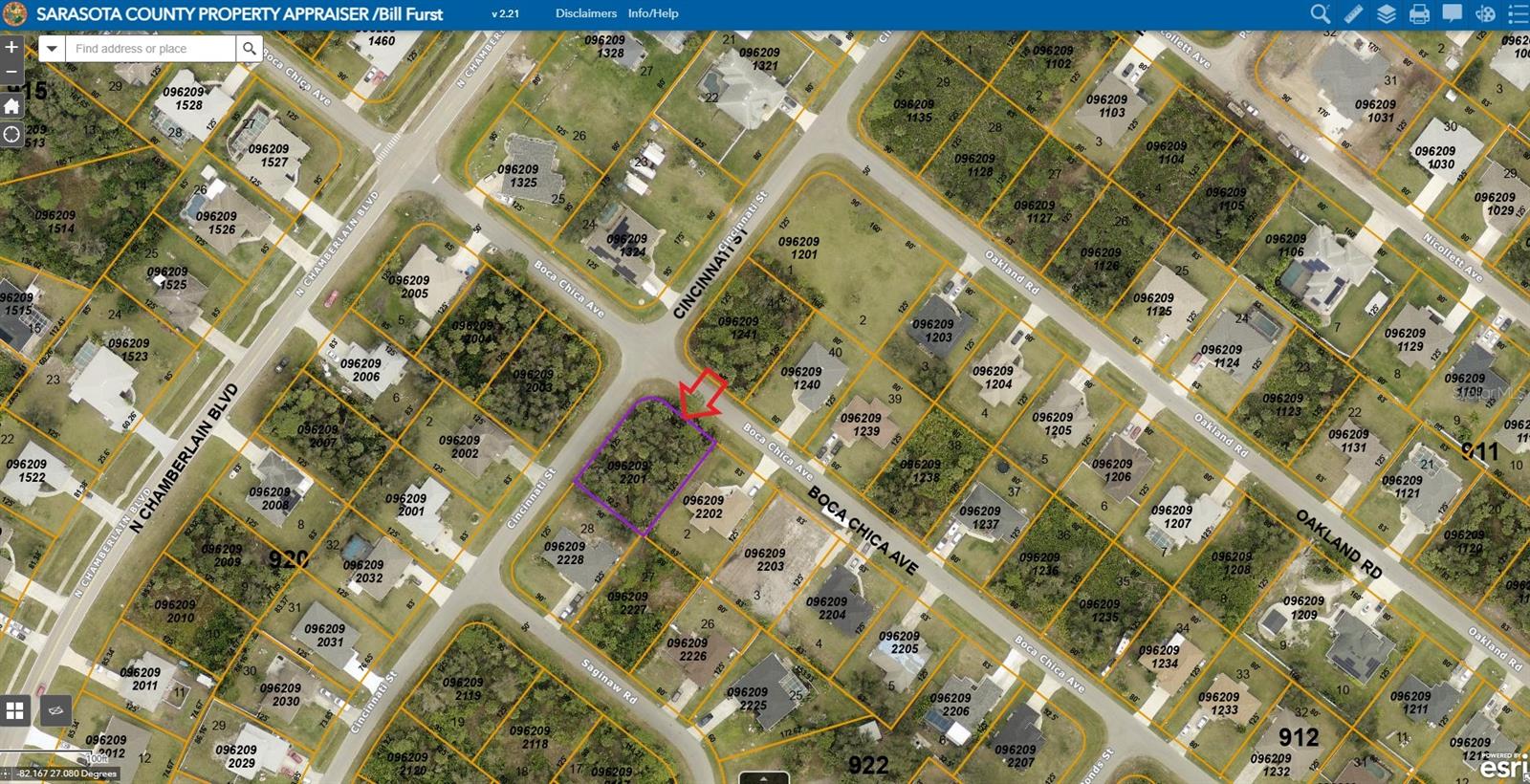 Large oversize corner lot in one of the best neighborhoods of North Port Quality building lot located in the booming city of North Port, Sarasota County's largest and most highly populated city home of the Atlanta Braves Spring Training Complex.. Build your dream home!!! Close to schools, shopping, dining and Interstate I-75. Lot is located in a highly desired area of North Port with Florida's most desired Gulf Beaches, only a short drive away. Now is the time to buy in North Port as the city is rapidly growing!