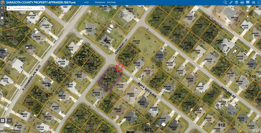 Large oversize corner lot in one of the best neighborhoods of North Port Quality building lot located in the booming city of North Port, Sarasota County's largest and most highly populated city home of the Atlanta Braves Spring Training Complex.. Build your dream home!!! Close to schools, shopping, dining and Interstate I-75. Lot is located in a highly desired area of North Port with Florida's most desired Gulf Beaches, only a short drive away. Now is the time to buy in North Port as the city is rapidly growing!