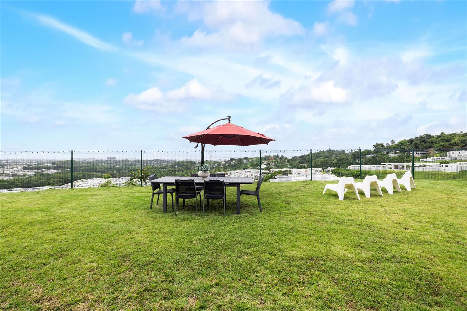 MONTE AZUL - Residential