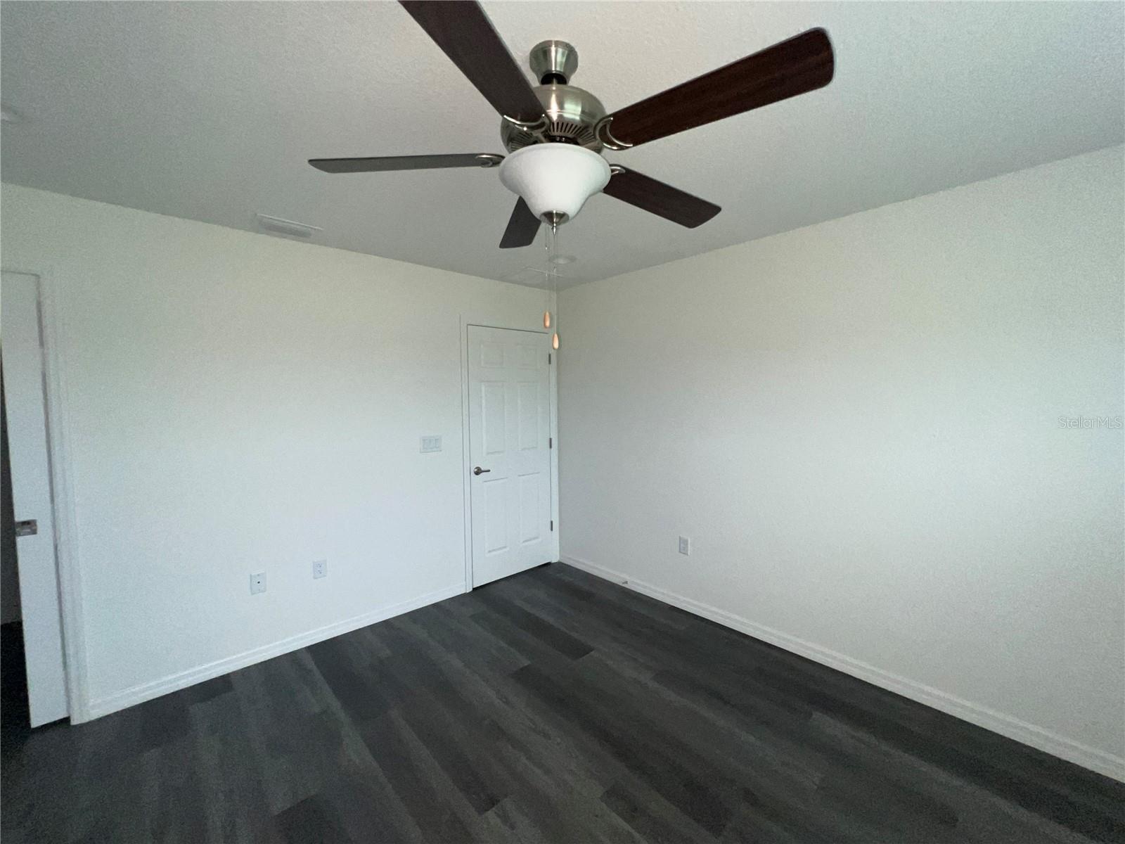 SILVER SPGS SHORES UN 31 - Residential Lease